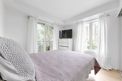 Photo 10 at 1501C - 26 Laidlaw Street, South Parkdale, Toronto