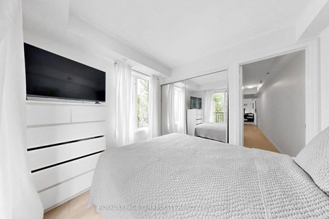 Photo 11 at 1501C - 26 Laidlaw Street, South Parkdale, Toronto