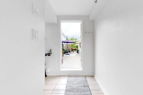 Photo 17 at 1501C - 26 Laidlaw Street, South Parkdale, Toronto