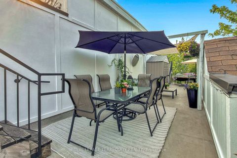 Photo 21 at 1501C - 26 Laidlaw Street, South Parkdale, Toronto