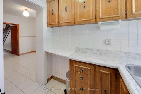 Photo 15 at 85 Dawes Road, Danforth, Toronto