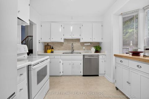 Photo 13 at 100 Perivale Crescent, Bendale, Toronto