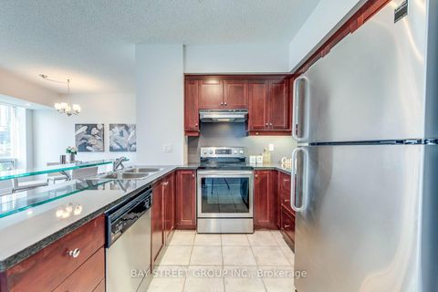 Photo 3 at 512E - 500 Queens Quay W, Waterfront Communities C1, Toronto