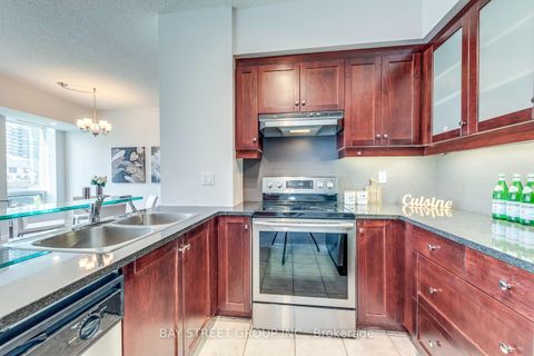 Photo 4 at 512E - 500 Queens Quay W, Waterfront Communities C1, Toronto