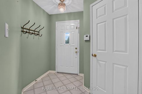 Photo 4 at 7 Longman Drive, Northwest, Barrie