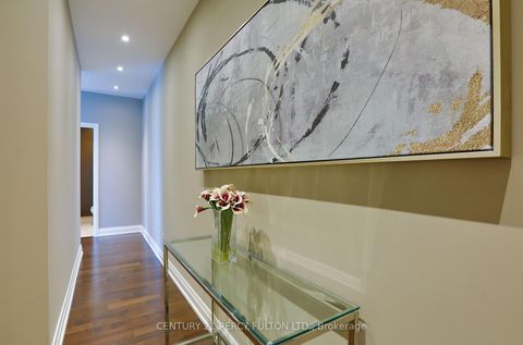 Photo 2 at 4002 - 80 John Street, Waterfront Communities C1, Toronto