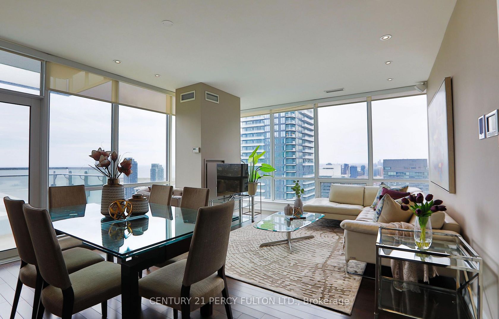 4002 - 80 John Street, Waterfront Communities C1, Toronto photo number 2
