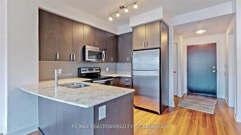 Photo 2 at 403 - 7608 Yonge Street, Yorkhill, Vaughan
