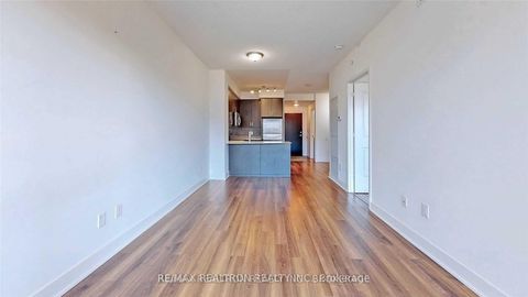 Photo 6 at 403 - 7608 Yonge Street, Yorkhill, Vaughan