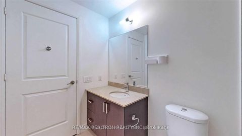 Photo 9 at 403 - 7608 Yonge Street, Yorkhill, Vaughan