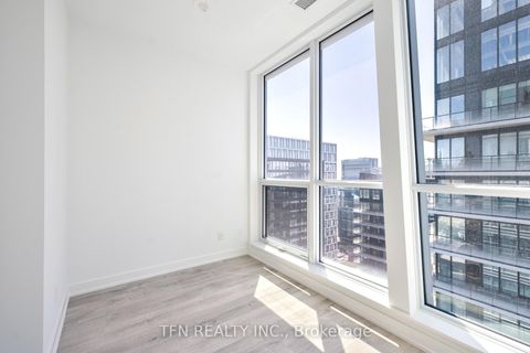 Photo 8 at 4704 - 327 King Street W, Waterfront Communities C1, Toronto