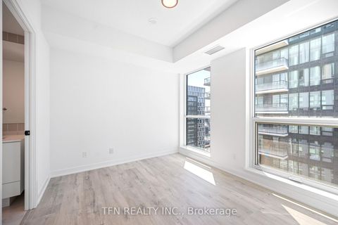 Photo 5 at 4505 - 327 King Street W, Waterfront Communities C1, Toronto