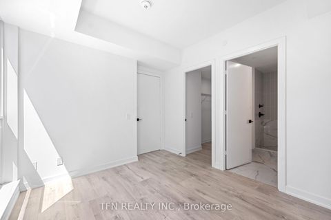 Photo 6 at 4505 - 327 King Street W, Waterfront Communities C1, Toronto