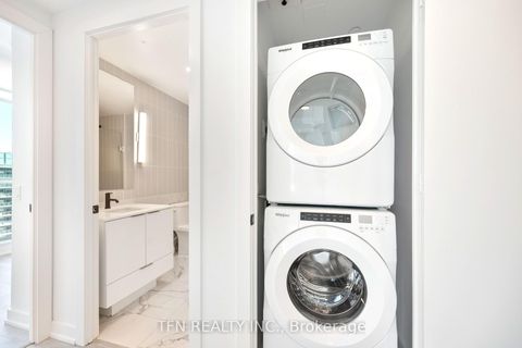 Photo 12 at 4505 - 327 King Street W, Waterfront Communities C1, Toronto
