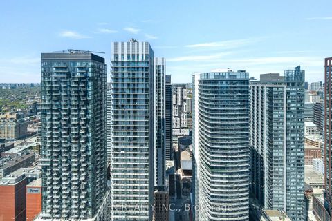 Photo 13 at 4505 - 327 King Street W, Waterfront Communities C1, Toronto
