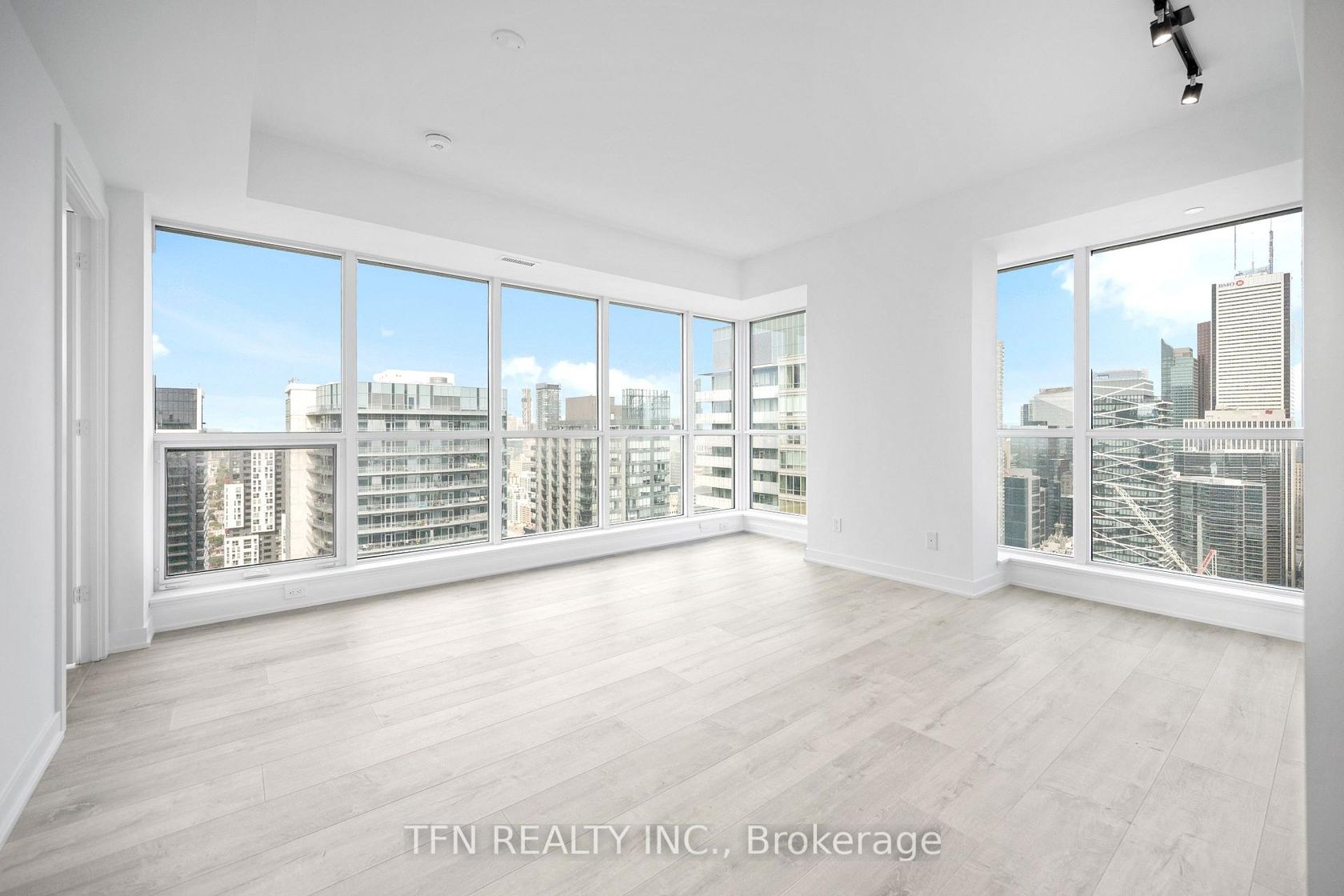 4506 - 327 King Street W, Waterfront Communities C1, Toronto photo number 2