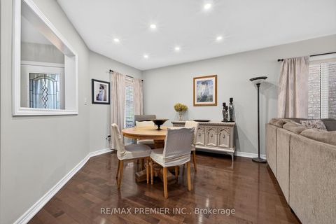 Photo 5 at 83 Royal Ridge Crescent, Maple, Vaughan