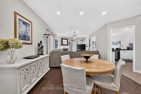 Photo 13 at 83 Royal Ridge Crescent, Maple, Vaughan