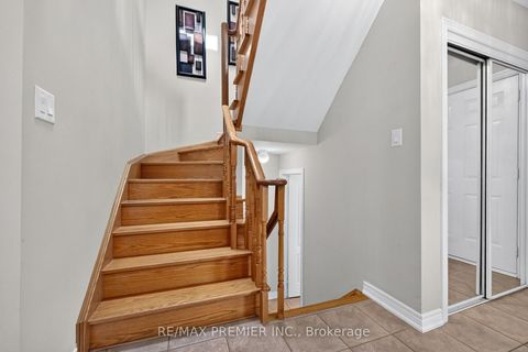Photo 14 at 83 Royal Ridge Crescent, Maple, Vaughan