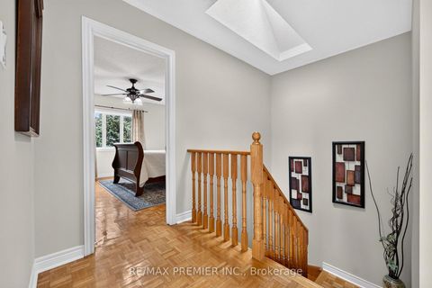 Photo 15 at 83 Royal Ridge Crescent, Maple, Vaughan