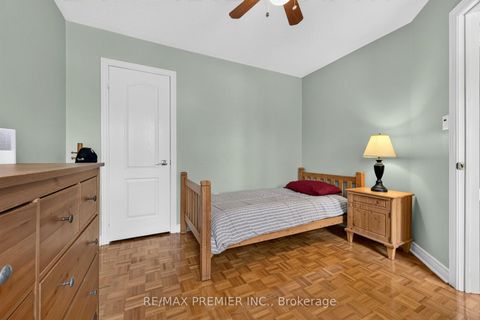 Photo 21 at 83 Royal Ridge Crescent, Maple, Vaughan