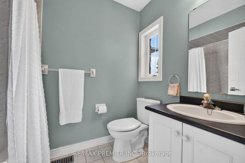 Photo 25 at 83 Royal Ridge Crescent, Maple, Vaughan