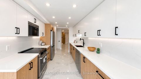 Photo 9 at 2201 - 85 Skymark Drive, Hillcrest Village, Toronto