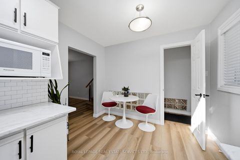 Photo 6 at 127 Redgrave Drive, Richview, Toronto