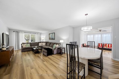 Photo 10 at 127 Redgrave Drive, Richview, Toronto