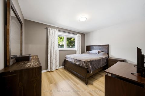 Photo 19 at 127 Redgrave Drive, Richview, Toronto