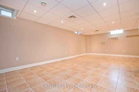 Photo 25 at 55 Sandway Crescent, Maple, Vaughan