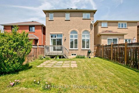 Photo 34 at 55 Sandway Crescent, Maple, Vaughan