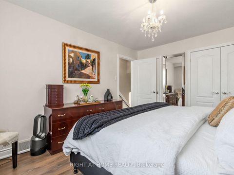 Photo 14 at 2 Grenadine Court, Humber Summit, Toronto