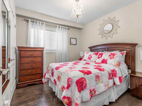 Photo 20 at 2 Grenadine Court, Humber Summit, Toronto