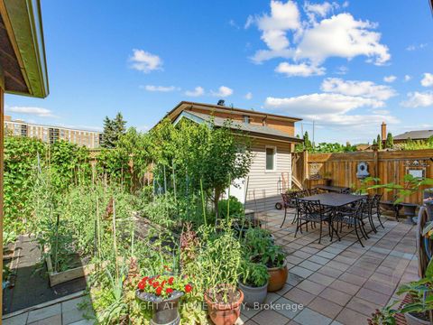 Photo 33 at 2 Grenadine Court, Humber Summit, Toronto