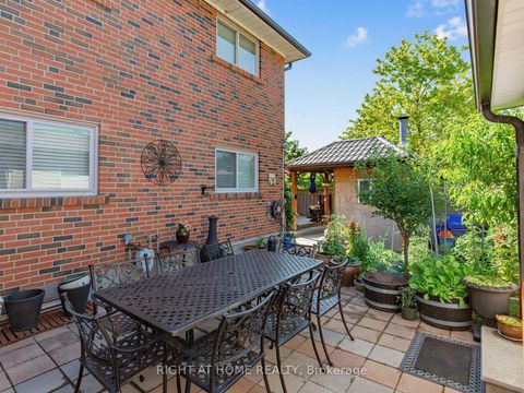 Photo 34 at 2 Grenadine Court, Humber Summit, Toronto