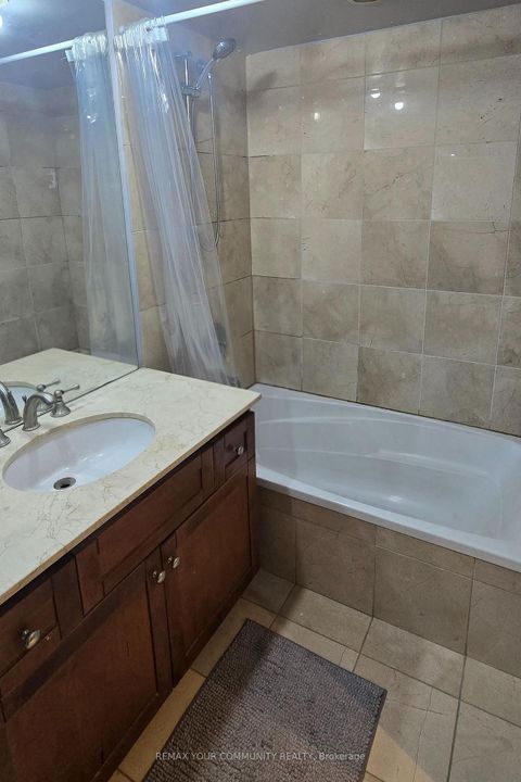 Photo 9 at 413 - 2737 Keele Street, CFB, Toronto