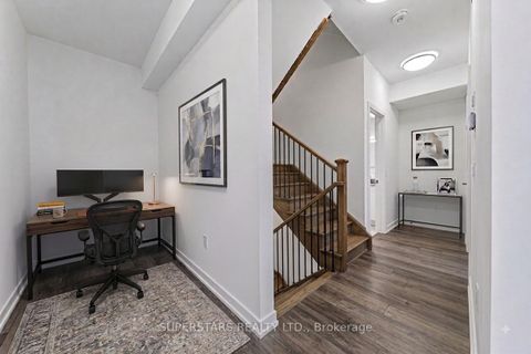 Photo 10 at 14 - 3069 Pharmacy Avenue, L'Amoreaux, Toronto