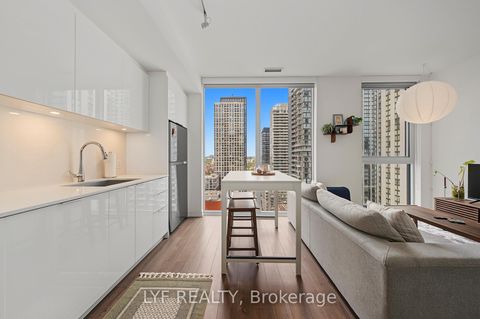 Photo 11 at 2403 - 357 King Street W, Waterfront Communities C1, Toronto