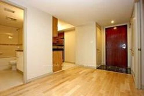Photo 4 at 1206 - 263 Wellington Street W, Waterfront Communities C1, Toronto