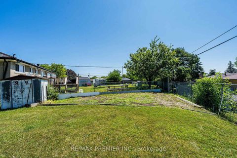 Photo 23 at 5 Valois Court, Beaumonde Heights, Toronto