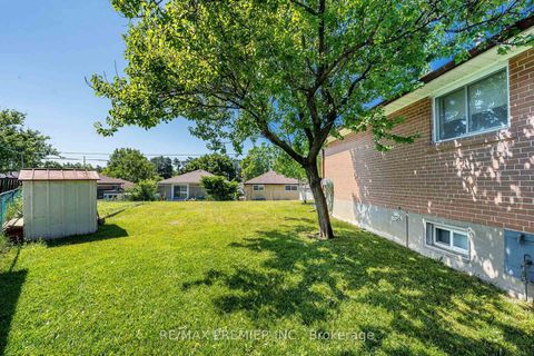 Photo 24 at 5 Valois Court, Beaumonde Heights, Toronto