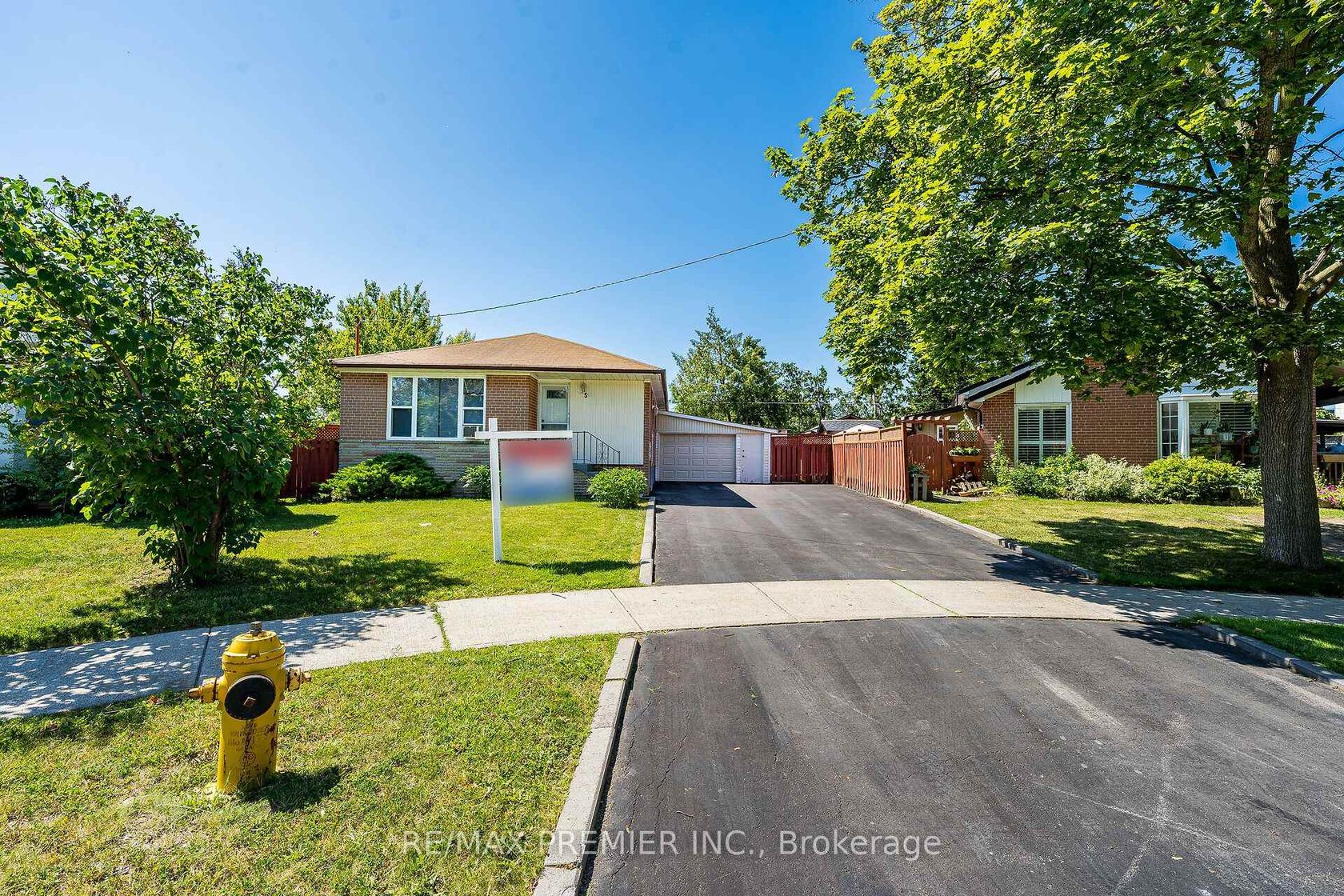 5 Valois Court, Beaumonde Heights, Toronto 