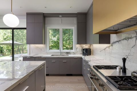 Photo 13 at 2B Fairway Road, Rosethorn, Toronto