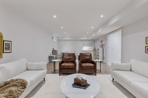 Photo 37 at 2B Fairway Road, Rosethorn, Toronto