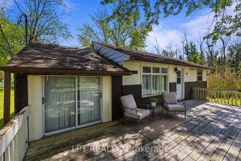 Photo 5 at 815 Paradise Drive, Historic Lakeshore Communities, Georgina