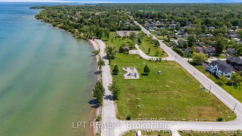 Photo 26 at 815 Paradise Drive, Historic Lakeshore Communities, Georgina