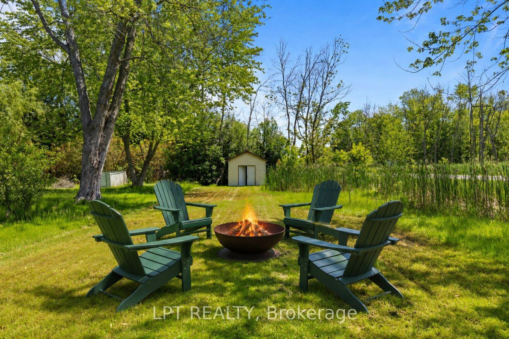 815 Paradise Drive, Historic Lakeshore Communities, Georgina photo 5