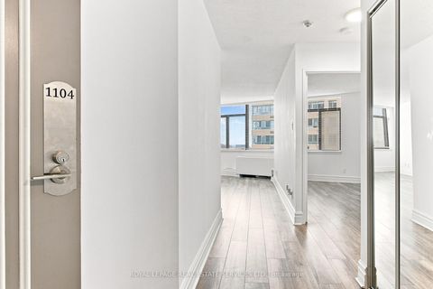 Photo 2 at 1104 - 250 Queens Quay, Waterfront Communities C1, Toronto