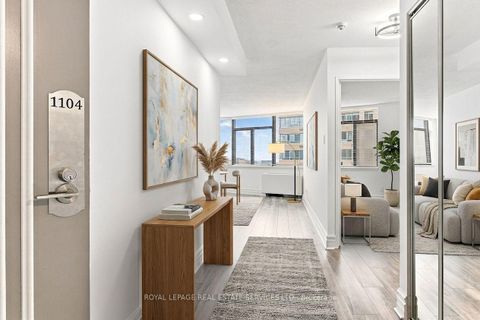 Photo 3 at 1104 - 250 Queens Quay, Waterfront Communities C1, Toronto